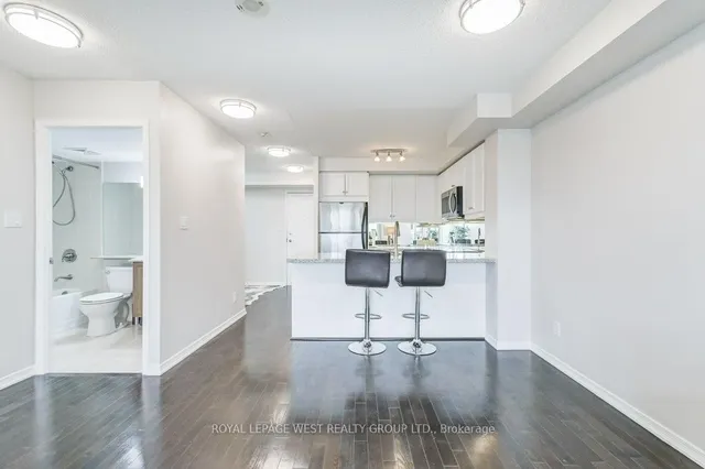 Additional property image - 308 Palmerston Ave Unit 403
