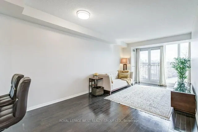 Additional property image - 308 Palmerston Ave Unit 403