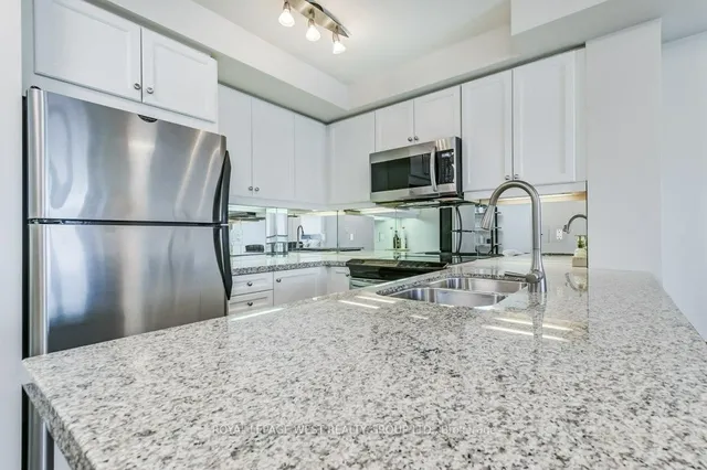 Additional property image - 308 Palmerston Ave Unit 403