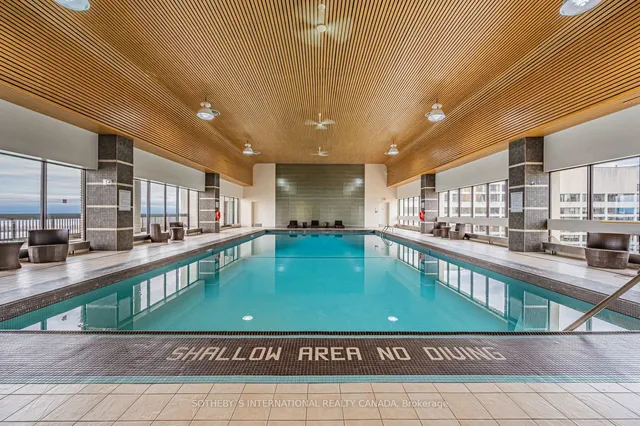 Additional property image - 33 Harbour Sq Unit 1008