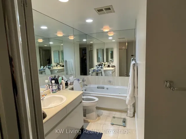 Additional property image - 33 University Ave Unit 1505