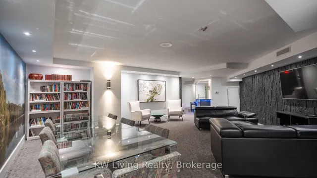 Additional property image - 33 University Ave Unit 1505