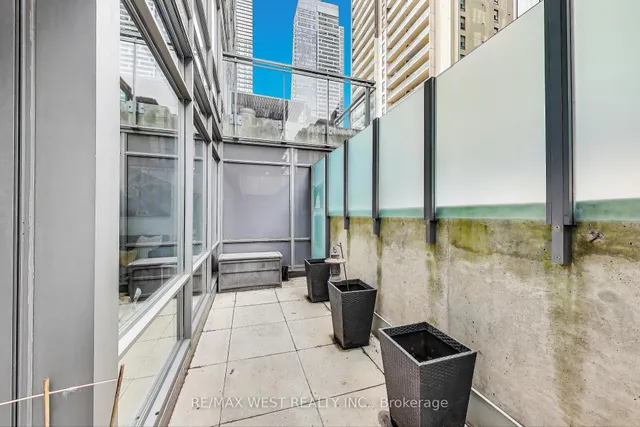Additional property image - 22 Wellesley St Unit 204