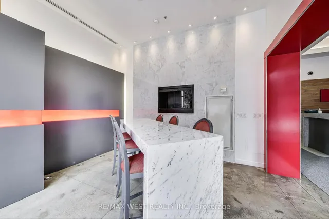 Additional property image - 22 Wellesley St Unit 204