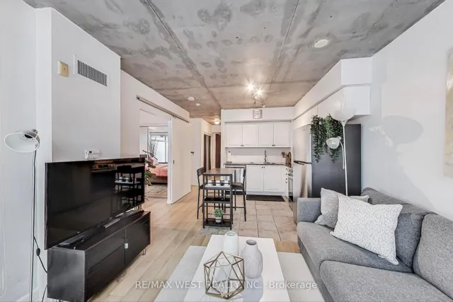 Additional property image - 22 Wellesley St Unit 204