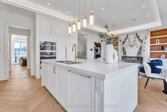Additional property image - 58 Athabaska Ave