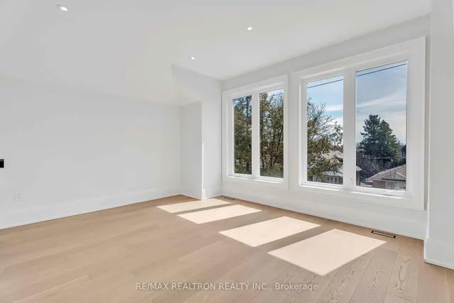 Additional property image - 58 Athabaska Ave