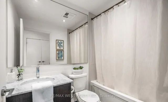 Additional property image - 170 Fort York Blvd Unit 1208