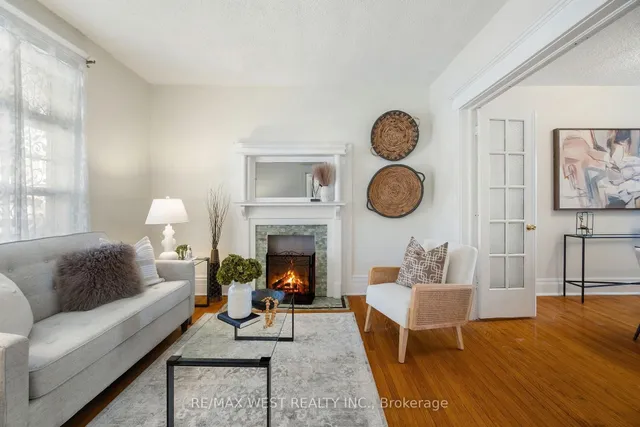 Additional property image - 119 Bellwoods Ave