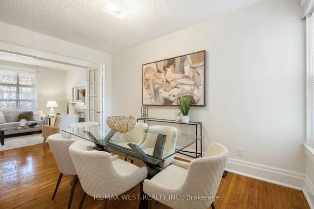 Additional property image - 119 Bellwoods Ave