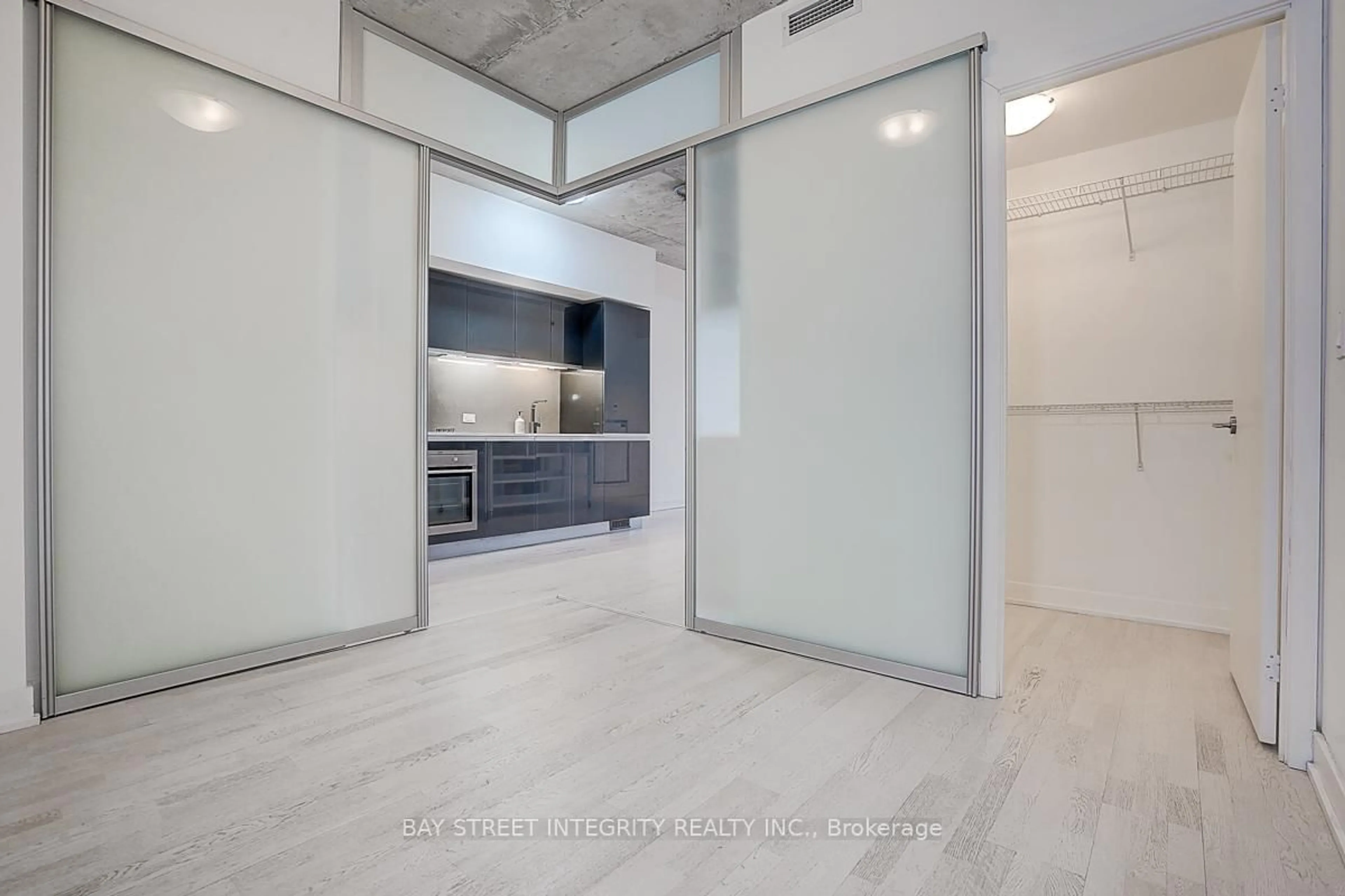 Unknown for 20 Gladstone Ave #311, Toronto Ontario M6J 3K6