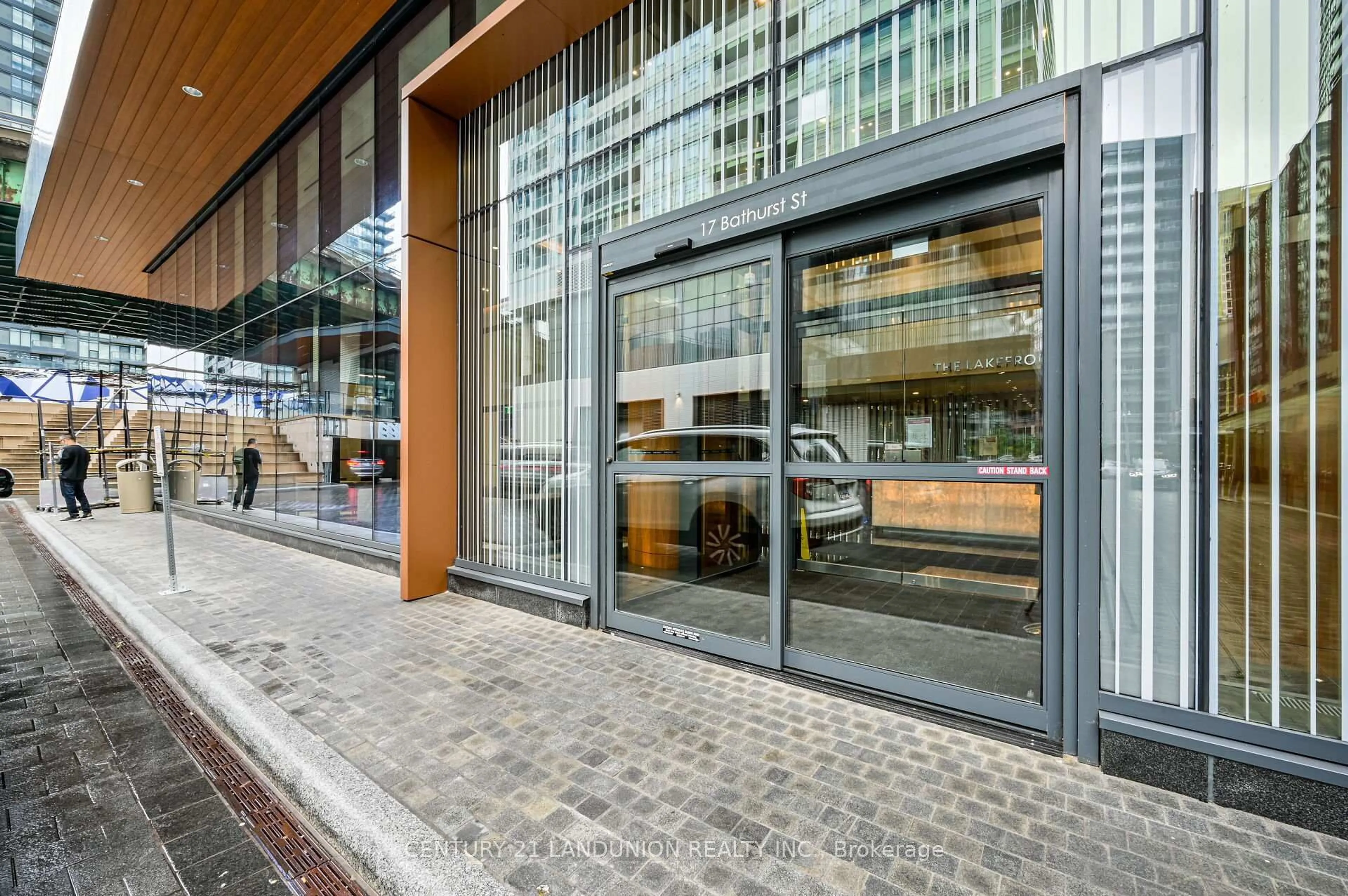 Indoor foyer for 17 Bathurst St #3503, Toronto Ontario M5V 0N1