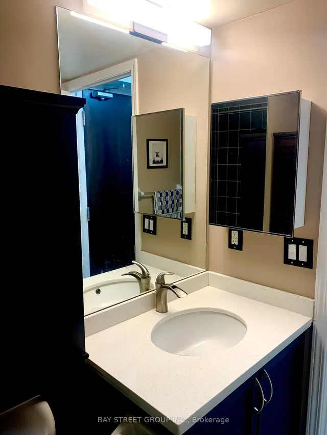 Additional property image - 19 Grand Trunk Cres Unit 3808