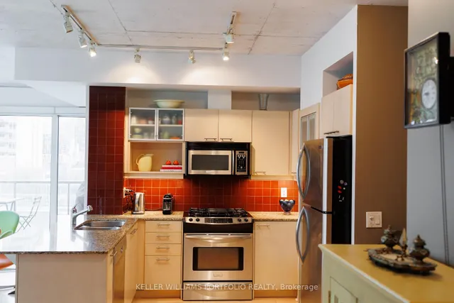 Additional property image - 333 Adelaide St Unit 1201