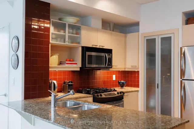 Additional property image - 333 Adelaide St Unit 1201