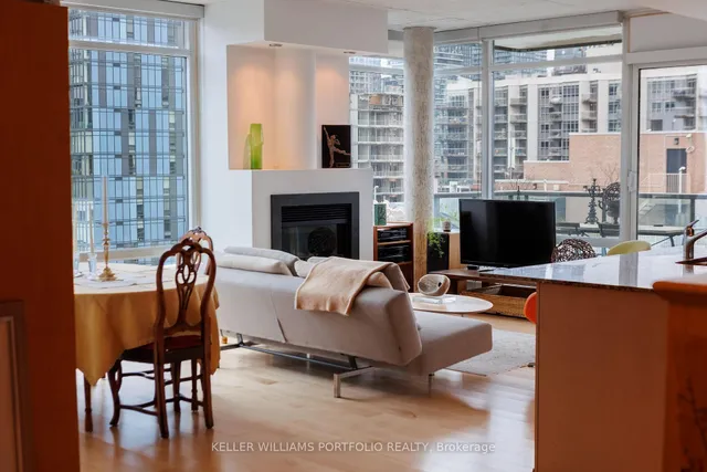 Additional property image - 333 Adelaide St Unit 1201