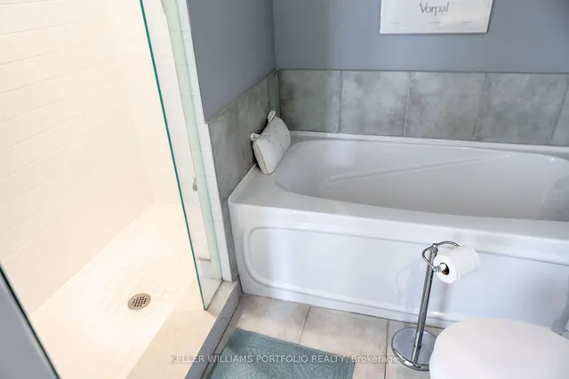 Additional property image - 333 Adelaide St Unit 1201