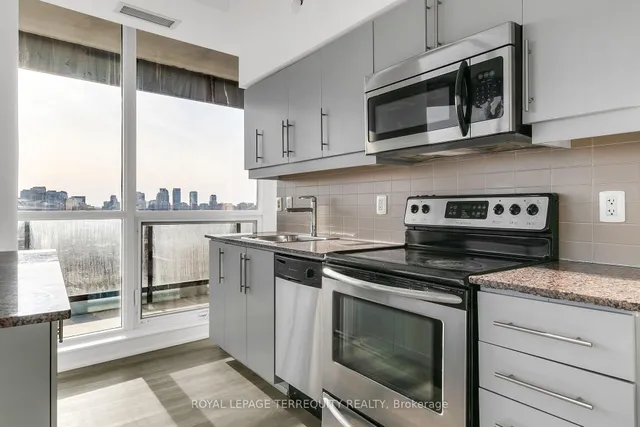 Additional property image - 2885 Bayview Ave Unit 1108
