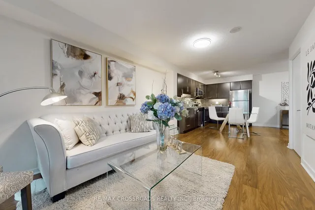 Additional property image - 33 Bay St Unit 813