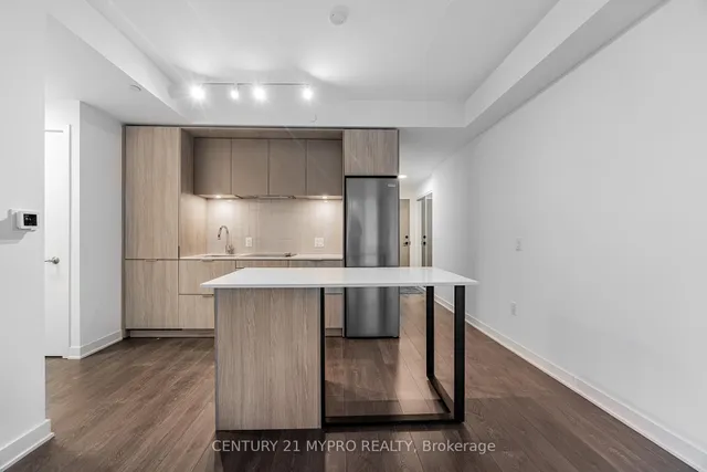 Additional property image - 130 River St Unit 807