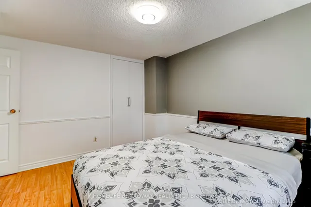 Primary image of 51 Yellow Birch Way