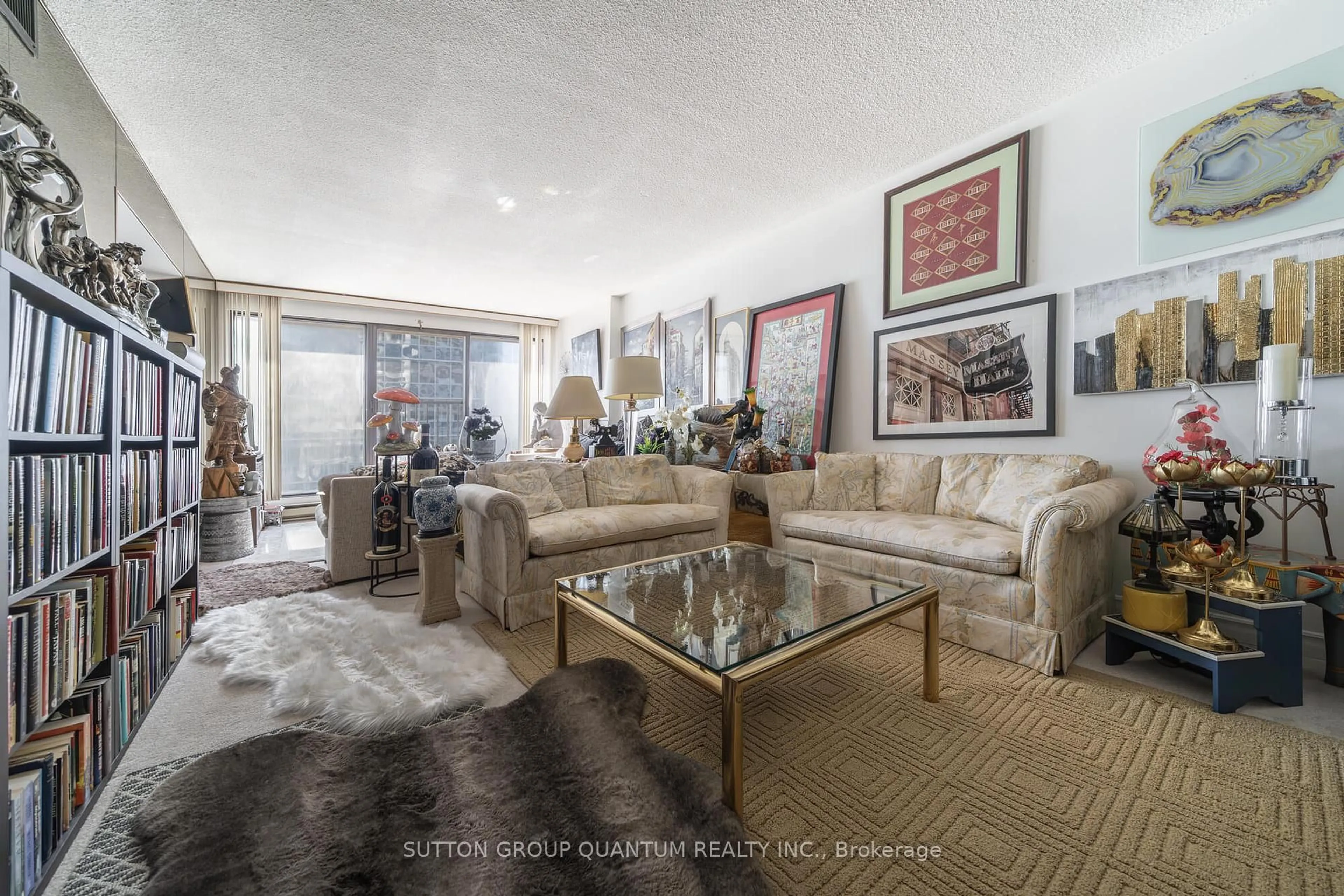 Living room with furniture, unknown for 55 Harbour Sq #1617, Toronto Ontario M5J 2L1