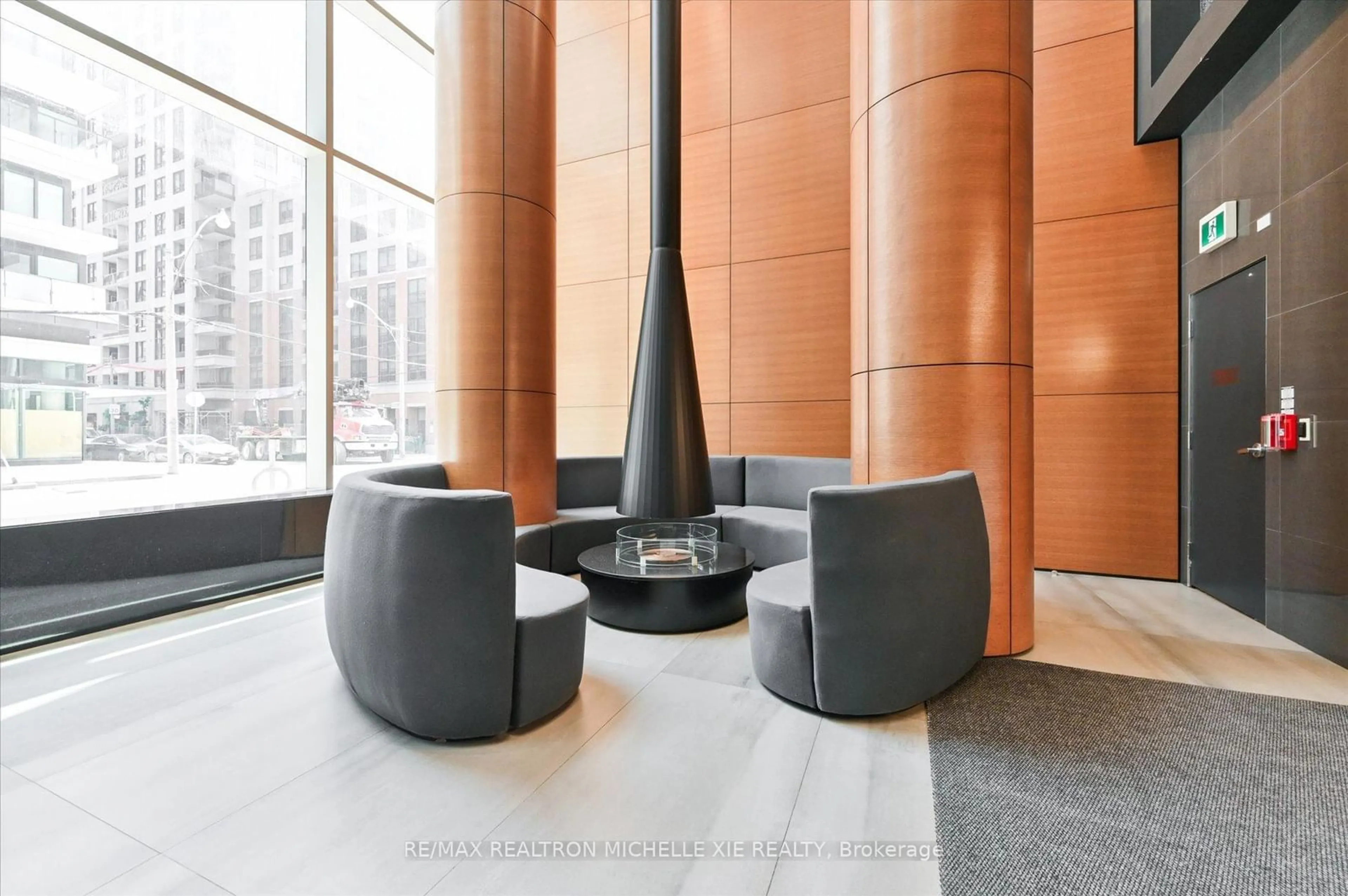 Lobby for 68 Shuter St #2609, Toronto Ontario M5B 0B4