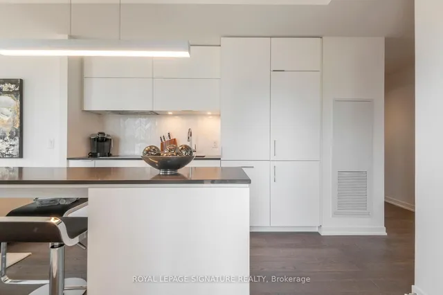 Additional property image - 20 Richardson St Unit 2408