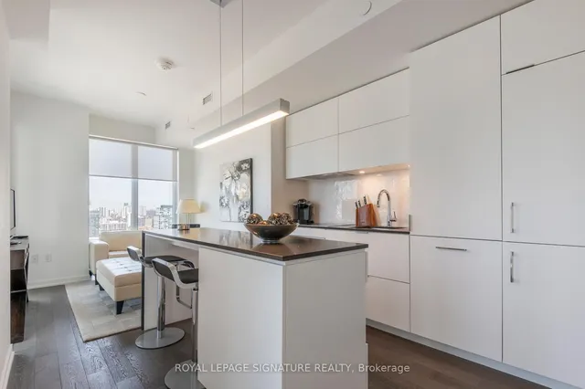 Additional property image - 20 Richardson St Unit 2408