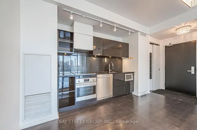Additional property image - 125 Peter St Unit 2509