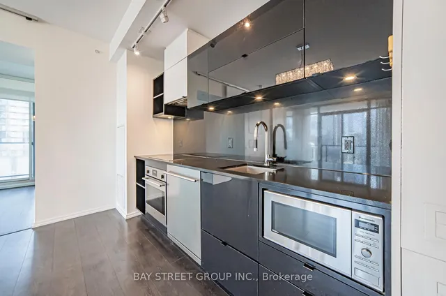 Additional property image - 125 Peter St Unit 2509
