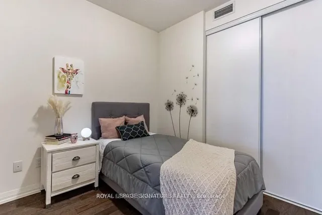 Additional property image - 460 Adelaide St Unit 725