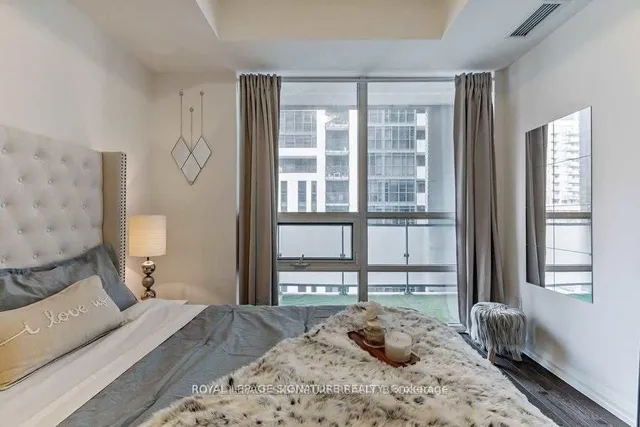 Additional property image - 460 Adelaide St Unit 725