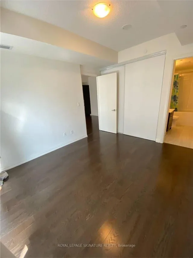 Additional property image - 460 Adelaide St Unit 725