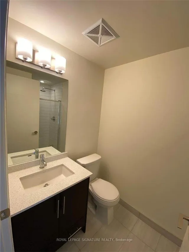 Additional property image - 460 Adelaide St Unit 725