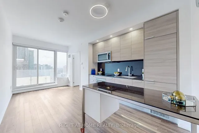 Additional image 40 of 75 Canterbury Pl Unit 1606