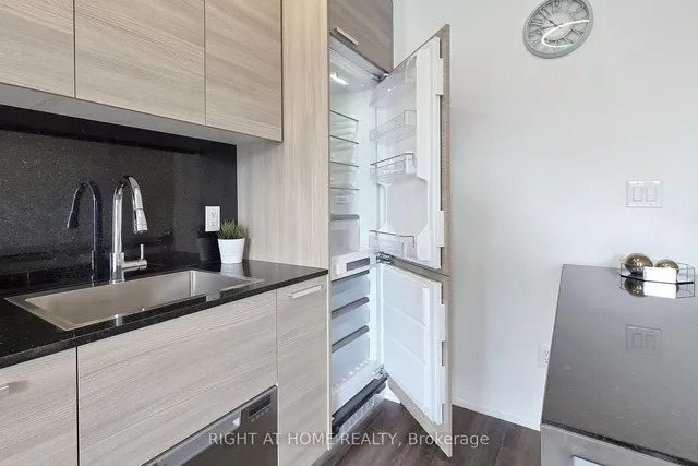 Additional image 31 of 75 Canterbury Pl Unit 1606