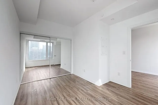 Additional image 26 of 75 Canterbury Pl Unit 1606