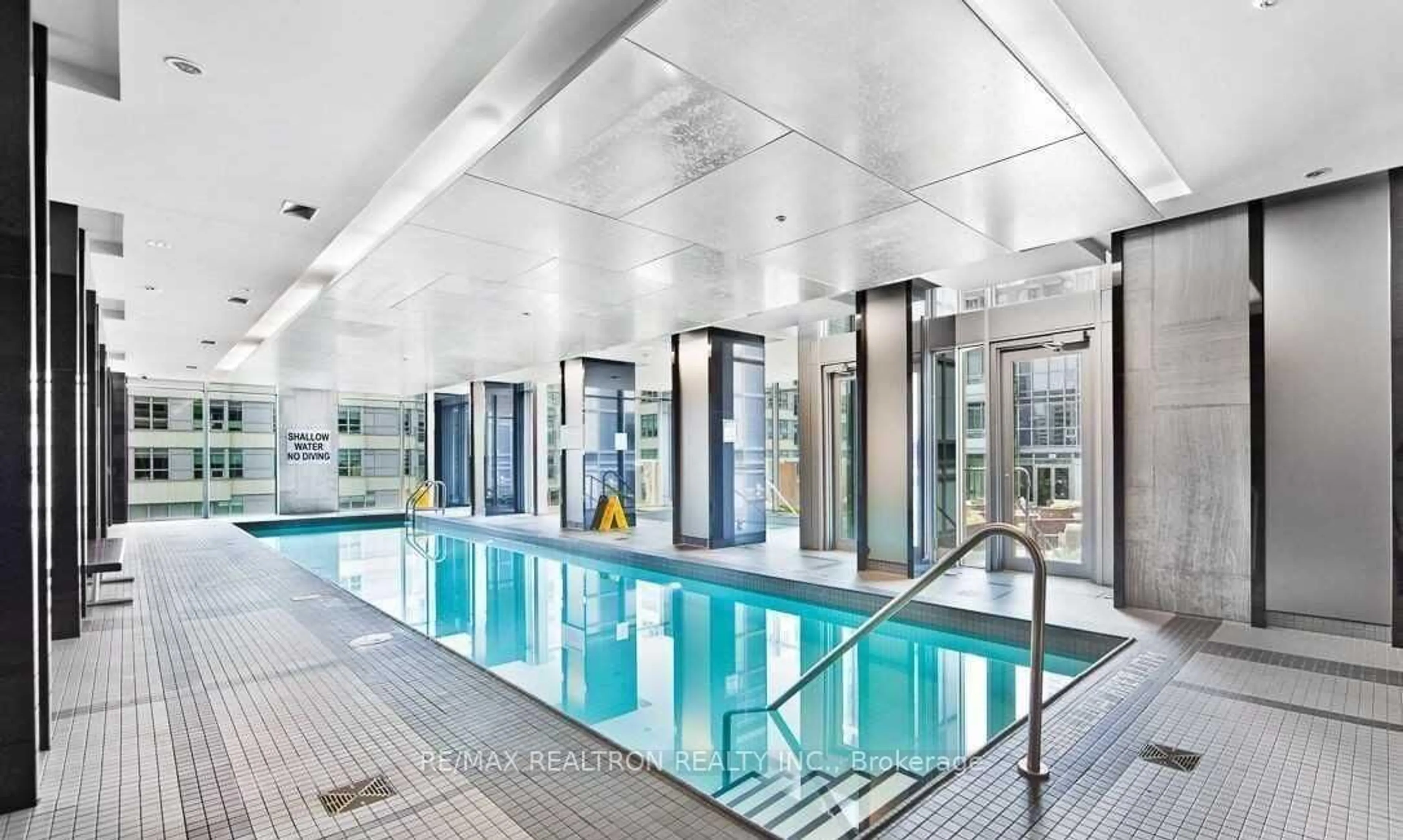 Pool for 89 Dunfield Ave #803, Toronto Ontario M4S 0A4