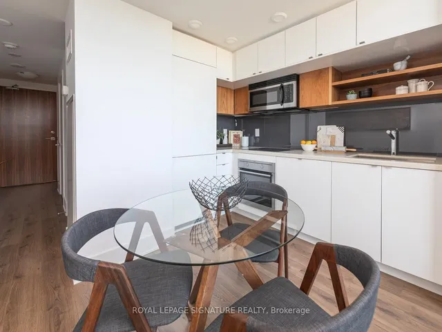 Additional property image - 111 St Clair Ave Unit 925