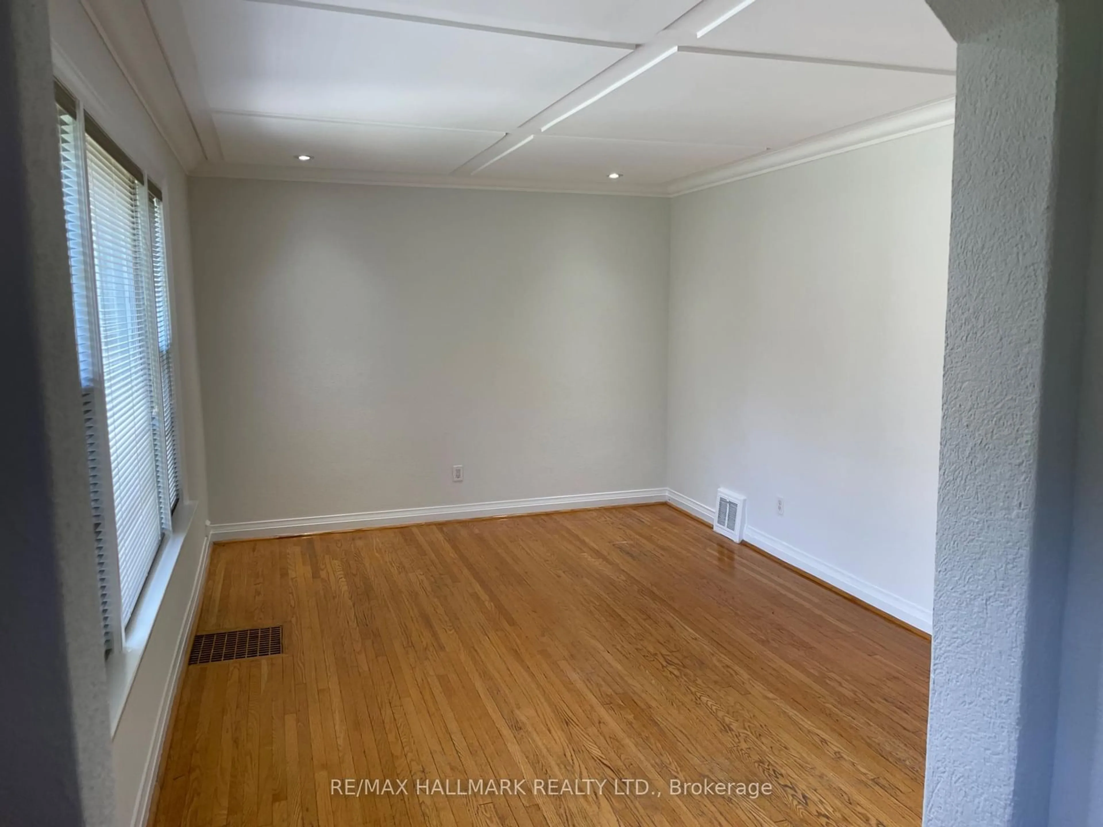 A pic of a room for 209 Homewood Ave, Toronto Ontario M2M 1K4