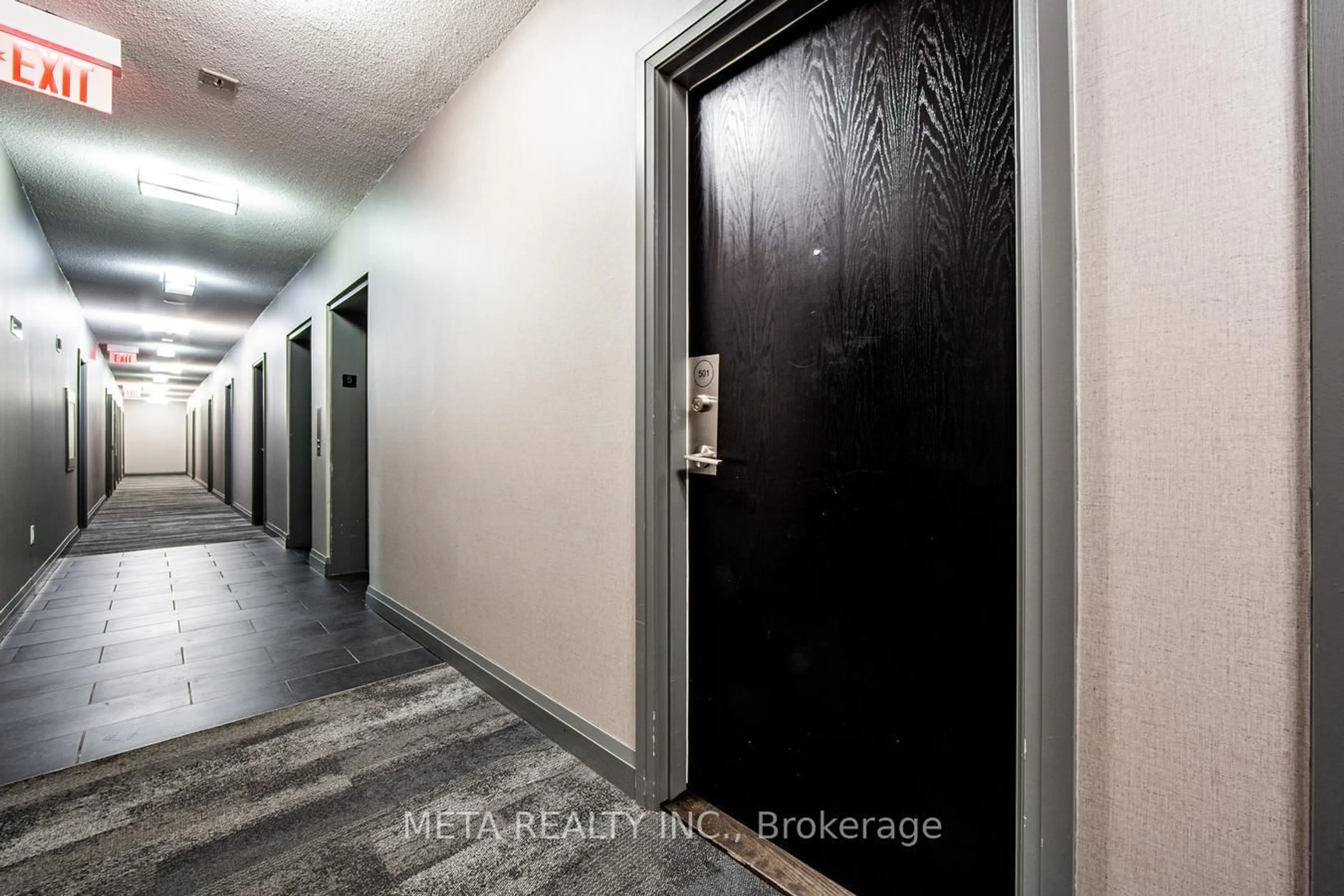 Indoor foyer for 1 Cole St #501, Toronto Ontario M5A 4M2