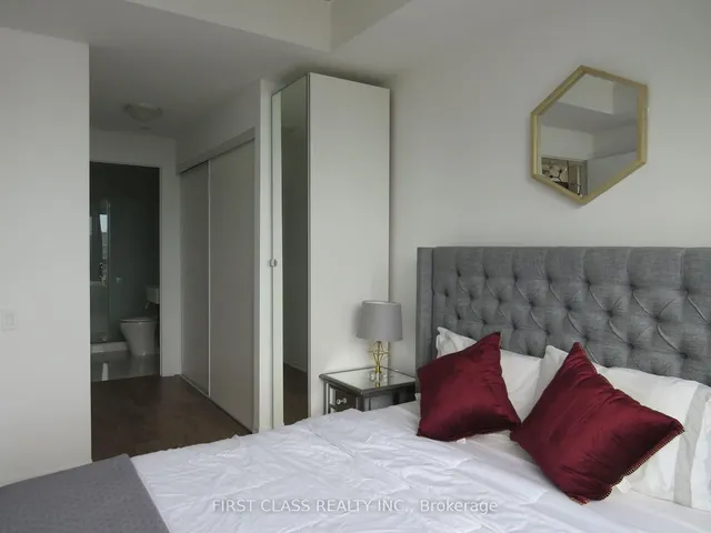 Additional property image - 88 Blue Jays Way Unit 2708