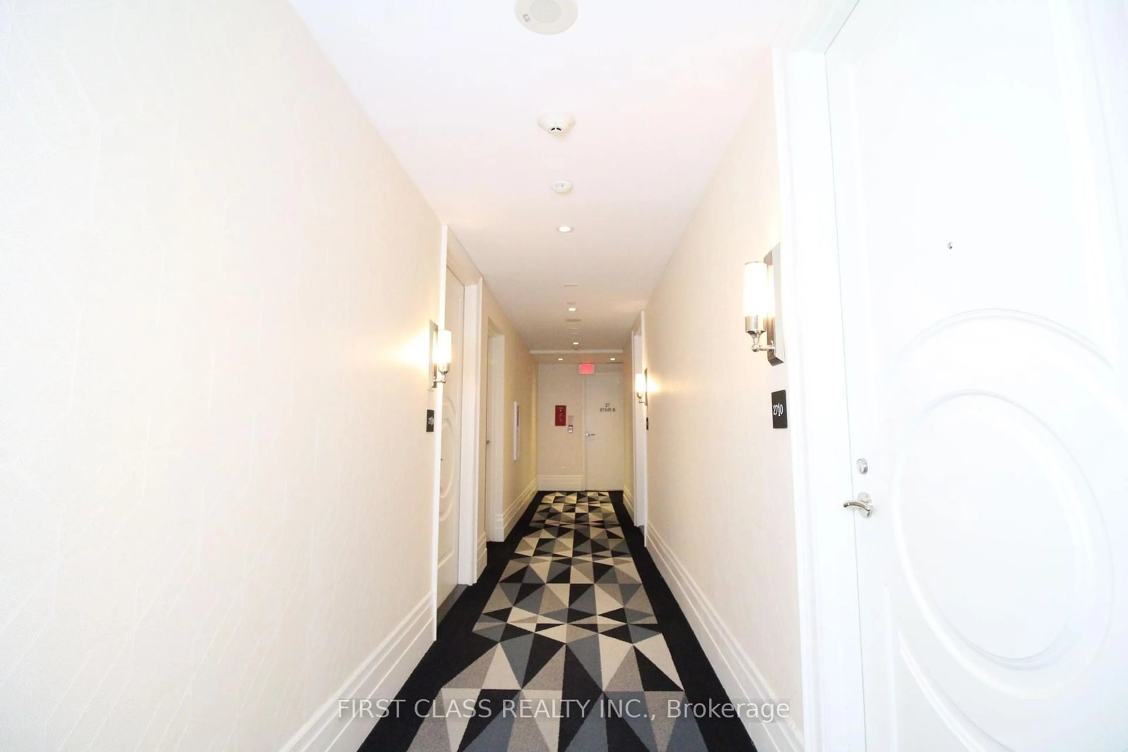 Indoor foyer for 88 Blue Jays Way #2708, Toronto Ontario M5V 0L7