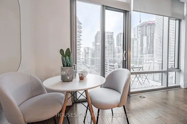 Additional property image - 39 Queens Quay Unit 1039