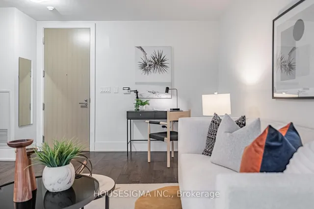 Additional property image - 39 Queens Quay Unit 1039