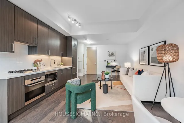 Additional property image - 39 Queens Quay Unit 1039