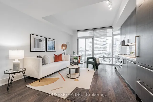 Additional property image - 39 Queens Quay Unit 1039