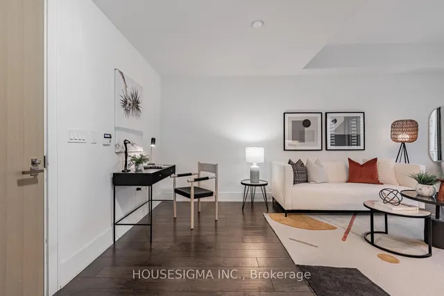 Additional property image - 39 Queens Quay Unit 1039