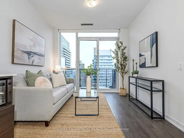 Additional property image - 125 Redpath Ave Unit PH 104